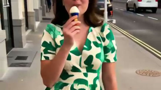 Petit plaisir à Paris avec Anastasia